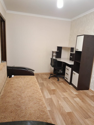 Продам трехкомнатную (3-комн.) квартиру, Тыныч ул, 3, Казань г
