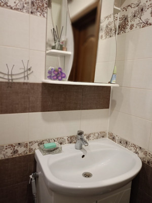 Продам трехкомнатную (3-комн.) квартиру, Тыныч ул, 3, Казань г