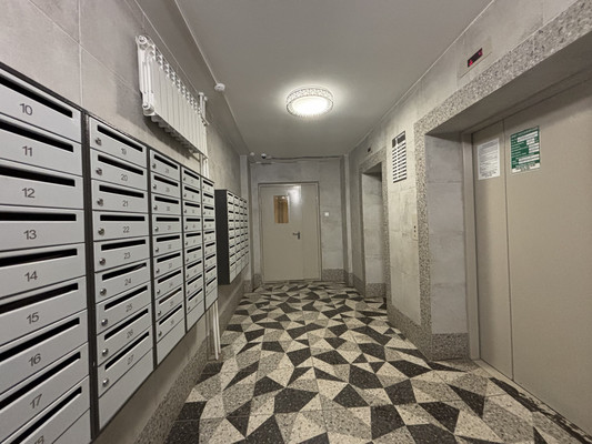 Продам трехкомнатную (3-комн.) квартиру, Тыныч ул, 3, Казань г