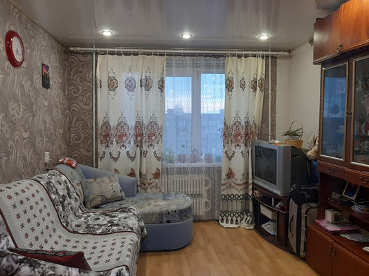 Продам двухкомнатную (2-комн.) квартиру, Победы пр-кт, 158, Казань г