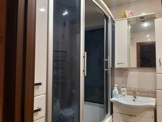 Продам двухкомнатную (2-комн.) квартиру, Победы пр-кт, 158, Казань г
