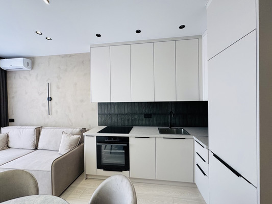 Продам трехкомнатную (3-комн.) квартиру, Красноармейская ул, 157в/83, Ростов-на-Дону г
