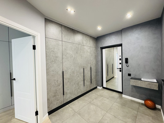 Продам трехкомнатную (3-комн.) квартиру, Красноармейская ул, 157в/83, Ростов-на-Дону г