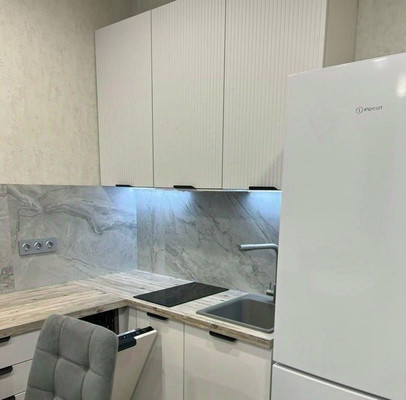 Продам однокомнатную (1-комн.) квартиру, им. Героя Георгия Бочарникова ул, 4к1, Краснодар г