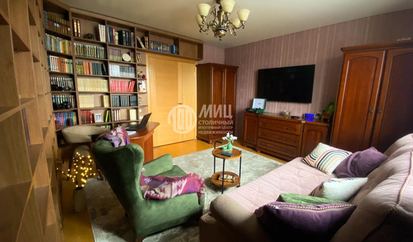 Продам трехкомнатную (3-комн.) квартиру, Кантемировская ул, 5к4, Москва г