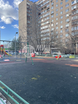 Продам трехкомнатную (3-комн.) квартиру, Кантемировская ул, 5к4, Москва г