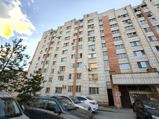 Продам однокомнатную (1-комн.) квартиру, Коммунаров ул, 1/6, Казань г