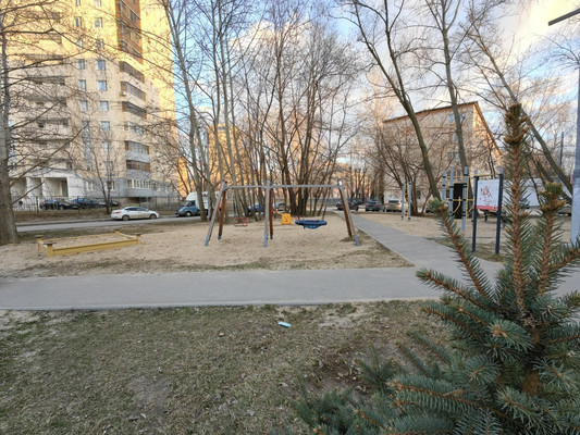 Продам однокомнатную (1-комн.) квартиру, Коммунаров ул, 1/6, Казань г