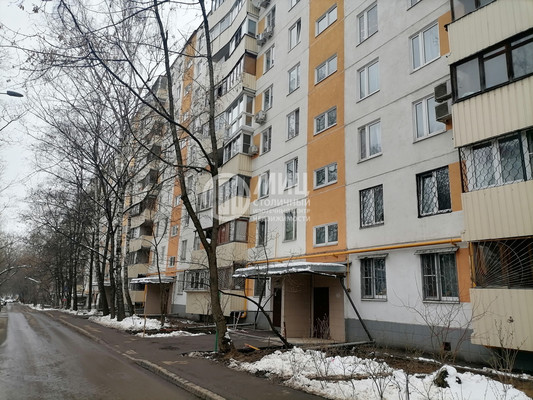 Продам двухкомнатную (2-комн.) квартиру, Энтузиастов ш, 100к4, Москва г