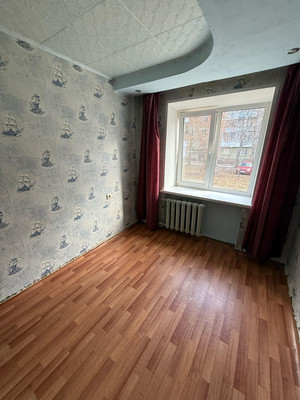 Продам двухкомнатную (2-комн.) квартиру, Ленинградская ул, 4, Воткинск г