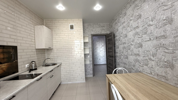Продам двухкомнатную (2-комн.) квартиру, Пискунова ул, 148/7, Иркутск г