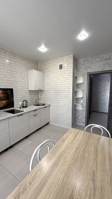 Продам двухкомнатную (2-комн.) квартиру, Пискунова ул, 148/7, Иркутск г