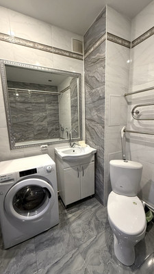 Продам двухкомнатную (2-комн.) квартиру, Пискунова ул, 148/7, Иркутск г