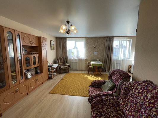 Продам двухкомнатную (2-комн.) квартиру, Байкальская ул, 301, Иркутск г