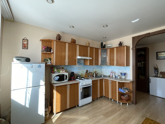 Продам двухкомнатную (2-комн.) квартиру, Байкальская ул, 301, Иркутск г