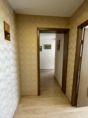 Продам двухкомнатную (2-комн.) квартиру, Байкальская ул, 301, Иркутск г