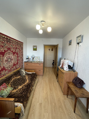 Продам двухкомнатную (2-комн.) квартиру, Байкальская ул, 301, Иркутск г