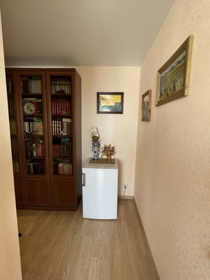 Продам двухкомнатную (2-комн.) квартиру, Байкальская ул, 301, Иркутск г