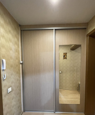 Продам двухкомнатную (2-комн.) квартиру, Байкальская ул, 301, Иркутск г