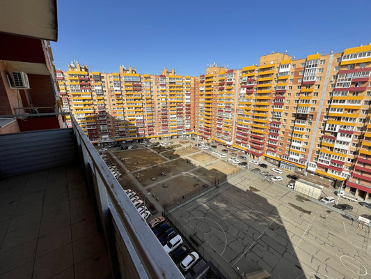 Продам двухкомнатную (2-комн.) квартиру, Байкальская ул, 301, Иркутск г