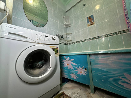 Продам трехкомнатную (3-комн.) квартиру, Ленина пр-кт, 85к4, Комсомольск-на-Амуре г