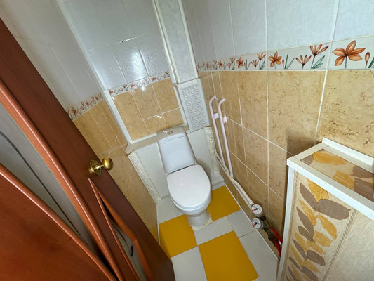 Продам трехкомнатную (3-комн.) квартиру, Ленина пр-кт, 85к4, Комсомольск-на-Амуре г