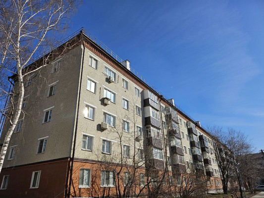 Продам двухкомнатную (2-комн.) квартиру, Гагарина ул, 115, Казань г