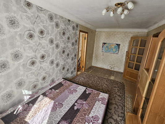 Продам двухкомнатную (2-комн.) квартиру, Гагарина ул, 115, Казань г