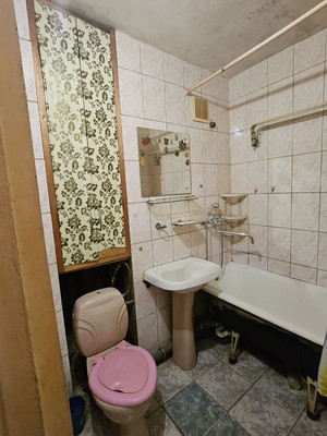 Продам двухкомнатную (2-комн.) квартиру, Гагарина ул, 115, Казань г