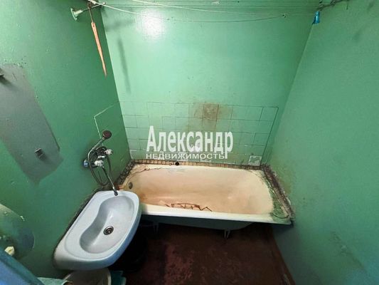 Продам двухкомнатную (2-комн.) квартиру, Ленинский пр-кт, 96к2, Санкт-Петербург г