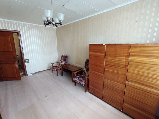 Продам трехкомнатную (3-комн.) квартиру, 10, Сватково с