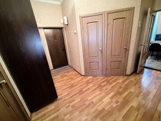 Продам трехкомнатную (3-комн.) квартиру, Ахохова ул, 151, Нальчик г