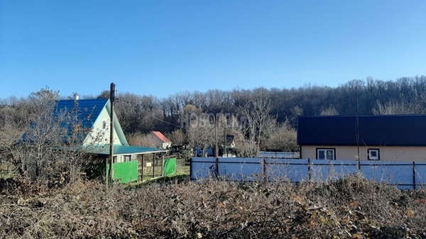 Продам участок 10,4 соток, Садоводство, Тихая ул, Горячий Ключ г, 0 км от города