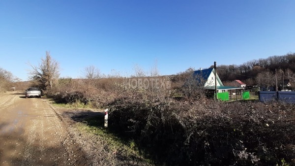 Продам участок 10,4 соток, Садоводство, Тихая ул, Горячий Ключ г, 0 км от города