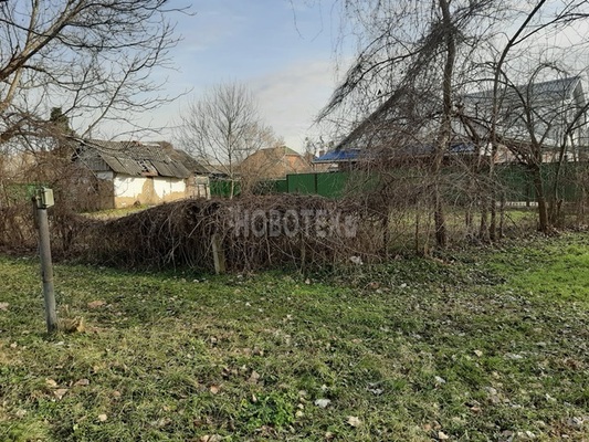 Продам участок 8,5 соток, Октябрьская ул, 50, Горячий Ключ г, 0 км от города