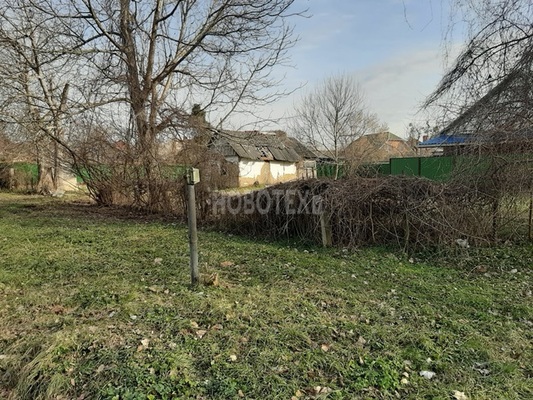 Продам участок 8,5 соток, Октябрьская ул, 50, Горячий Ключ г, 0 км от города