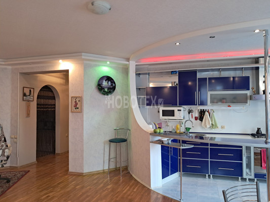 Продам двухкомнатную (2-комн.) квартиру, Ленина ул, 232г, Горячий Ключ г