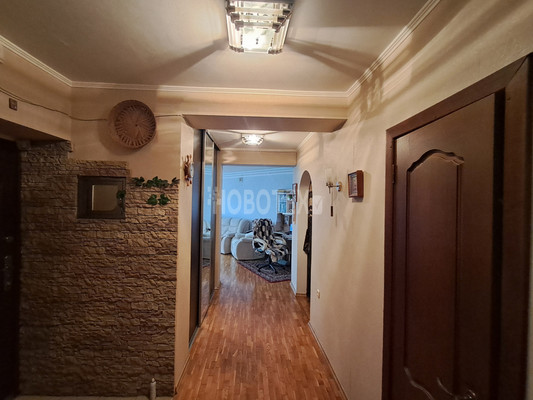 Продам двухкомнатную (2-комн.) квартиру, Ленина ул, 232г, Горячий Ключ г