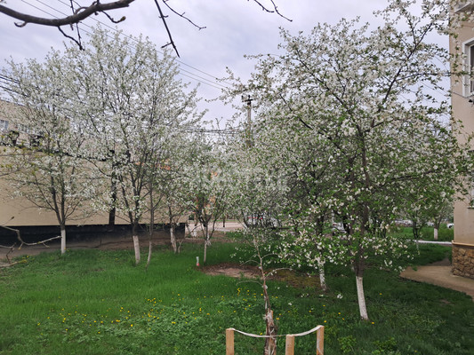 Продам двухкомнатную (2-комн.) квартиру, Ленина ул, 232г, Горячий Ключ г