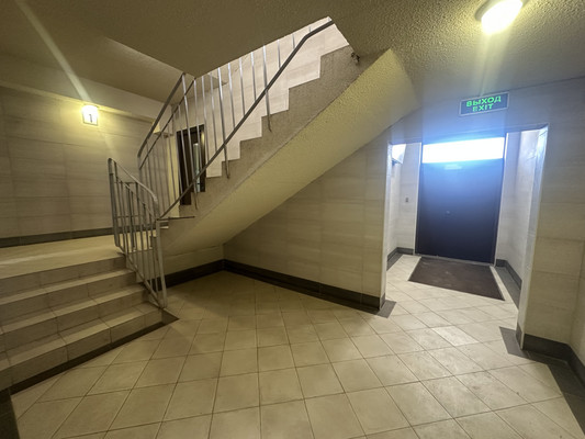 Продам двухкомнатную (2-комн.) квартиру, Шлюзовая ул, 8к3, Икша рп