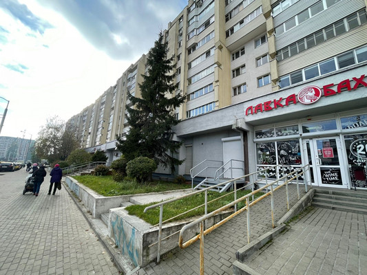 Продам торговое помещение 798 м2, 9 Апреля ул, 7, Калининград г