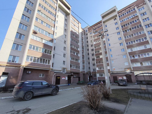 Продам трехкомнатную (3-комн.) квартиру, Прохорова ул, 46, Йошкар-Ола г