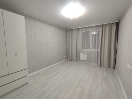 Продам трехкомнатную (3-комн.) квартиру, Чавайна б-р, 14, Йошкар-Ола г