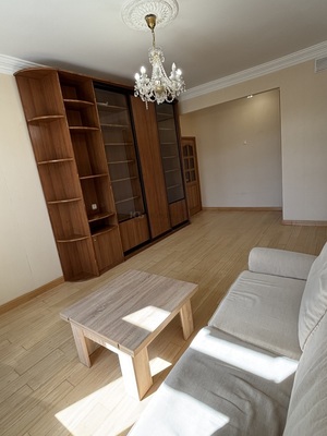 Продам двухкомнатную (2-комн.) квартиру, Госпитальный Вал ул, 5к18, Москва г