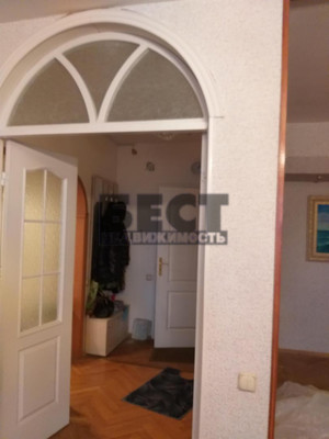 Продам однокомнатную (1-комн.) квартиру, Лавочкина ул, 50к2, Москва г