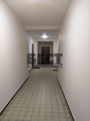 Продам однокомнатную (1-комн.) квартиру, Лавочкина ул, 50к2, Москва г