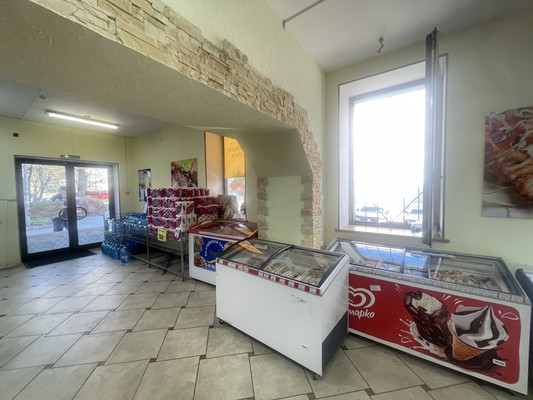 Продам торговое помещение 102,6 м2, Московский пр-кт, 80-90, Калининград г