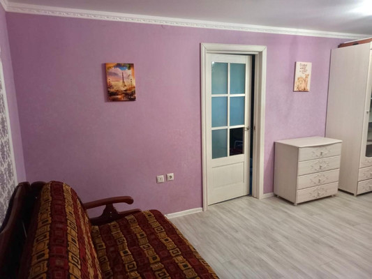 Продам двухкомнатную (2-комн.) квартиру, Погодина ул, 6/1, Ростов-на-Дону г