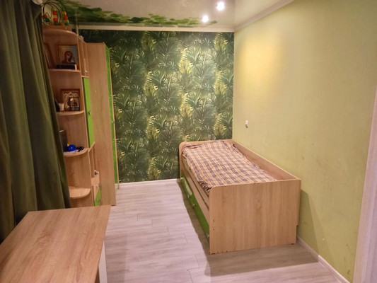 Продам двухкомнатную (2-комн.) квартиру, Погодина ул, 6/1, Ростов-на-Дону г