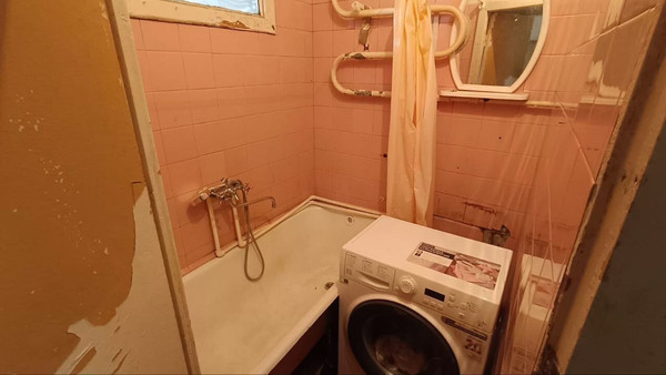 Продам двухкомнатную (2-комн.) квартиру, 2-я Краснодарская ул, 157/1, Ростов-на-Дону г